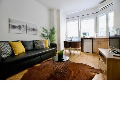 Standard Apartment by Hi5 - Petőfi 12