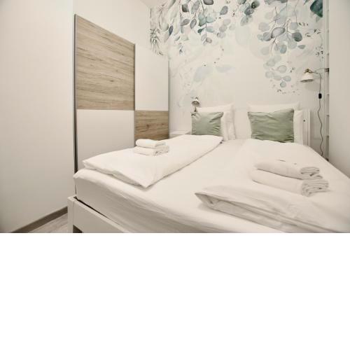 Standard Apartment by Hi5- Csengery street