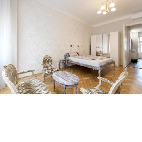 Standard Apartment by Hi5-Classic Home 253
