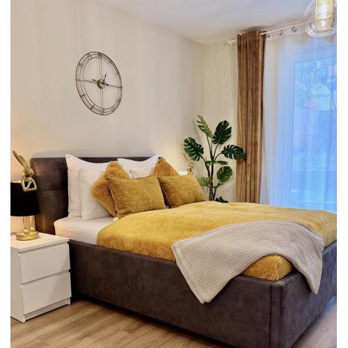 Standard Apartment by Hi5-Corvin 7