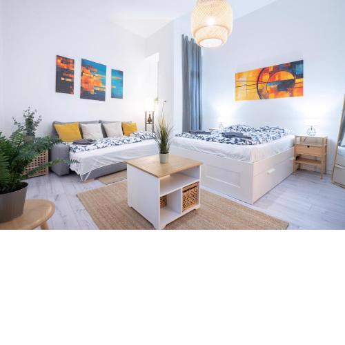 Studio In The Heart Of Party District KA28