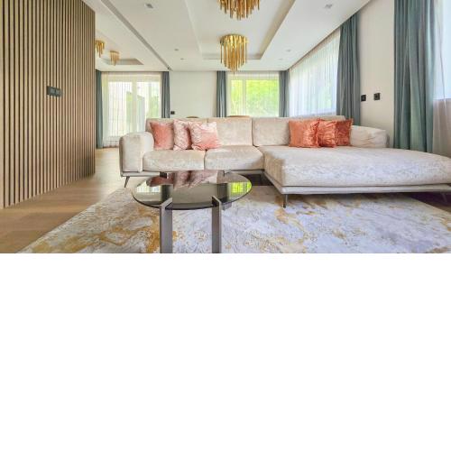 Sun Hill Luxury Suites