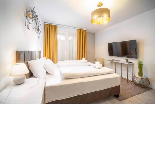 Sunbeam Ridge Apartment