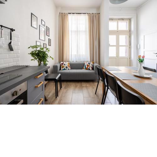 Sunny Colors Apartment