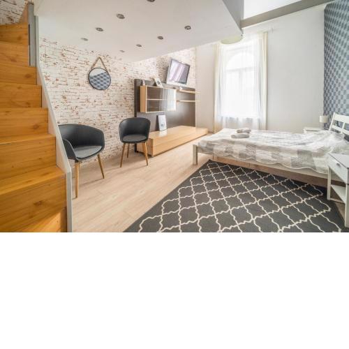 Susan Apartment near Blaha Lujza Square