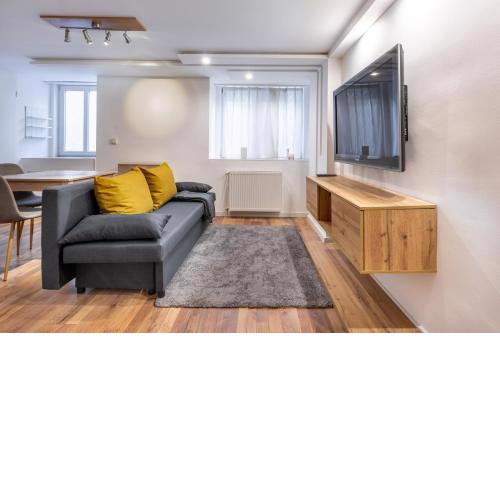 SZ27 B Székely Apartment