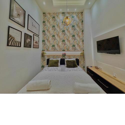 The Pest Garden Condo A