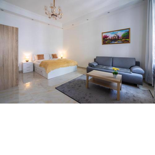 Town Hall Apartment
