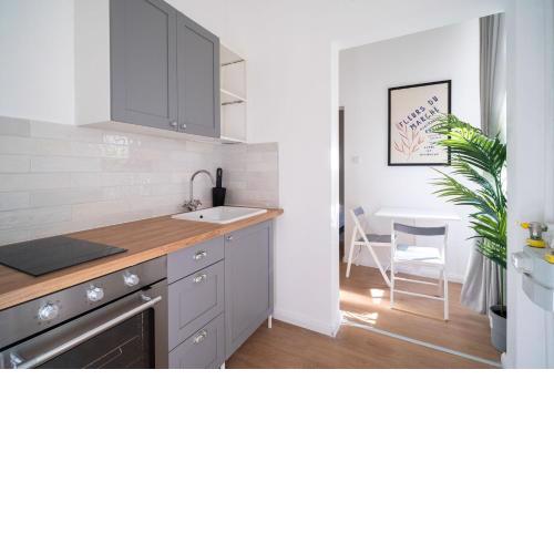 two amazing bedrooms in the city center
