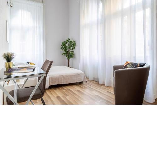 Urban Lights Apartment in Downtown Budapest