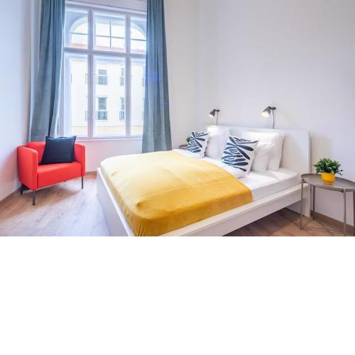 Very Central - Large AC Studio
