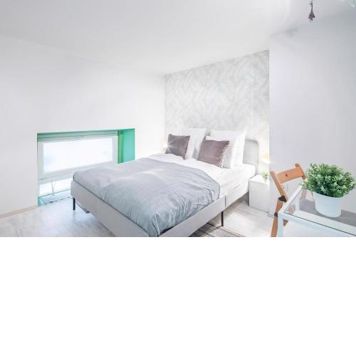 Very Central - Unique Design - NEW Studio