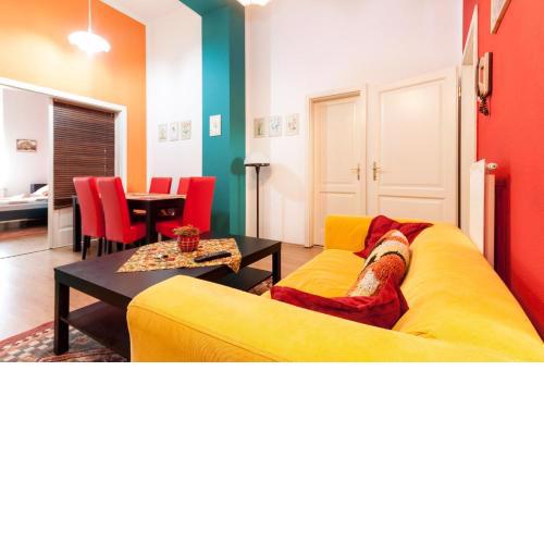Vibrant 3 Bedroom Apartment In The Pulsing Heart Of Budapest