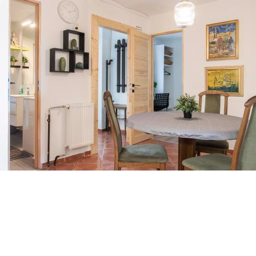 W21 Central Apartment