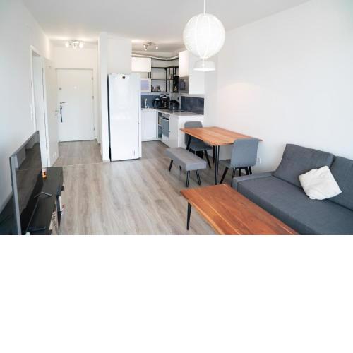 Waterfront City apt Buda Hills Views&Free parking