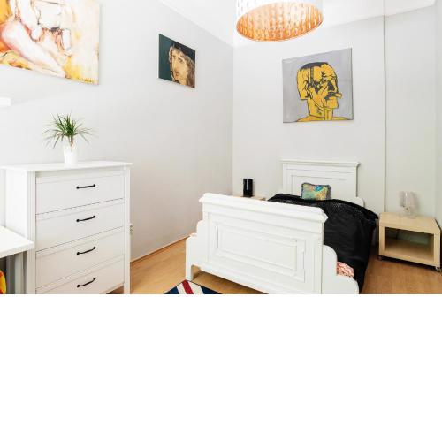 Wind Queen Apartment with Air Condition